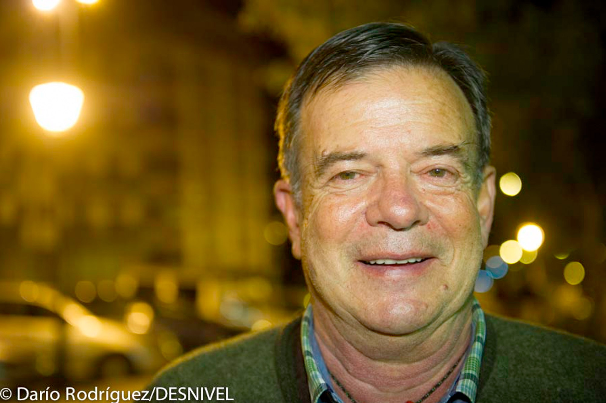 Fotografía Portada: primer plano del Dr. José Ramón Morandeira